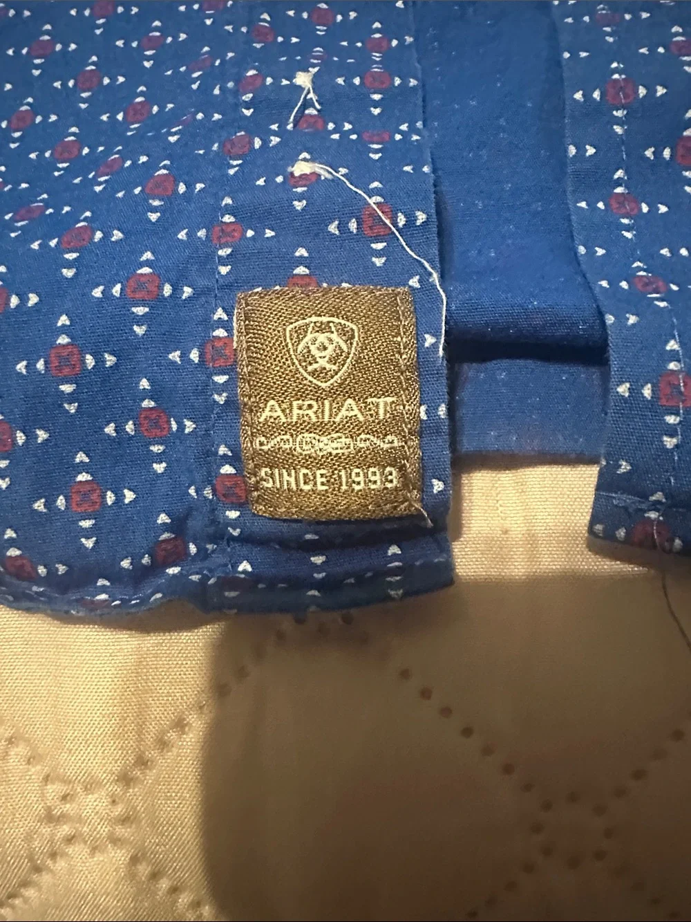 Ariat Blue Short-Sleeve Button-Down Shirt with Micro Dot Print - Picture 4 of 6